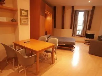 Appartamento Apartaments Sant Jordi Santa Anna Barcellona Spagna